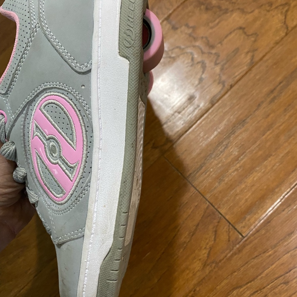 Heelys youth size 3 almost new barely worn
